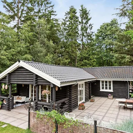 Scenic And Idyllic Log Summer House By Arreso *